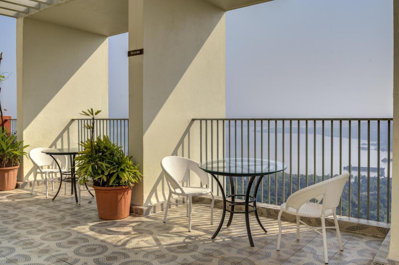 Ferienwohnung Luxe 2Bhk 10Min From Goi Airport With Pool Access Dabolim Exterior foto